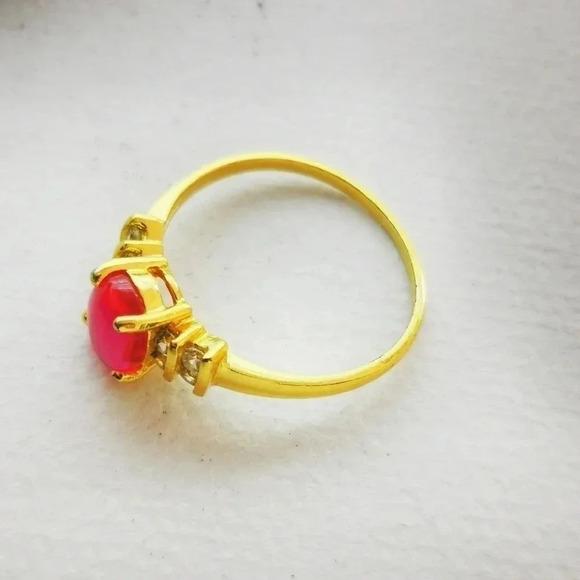 Ruby ring - Picture 2 of 5